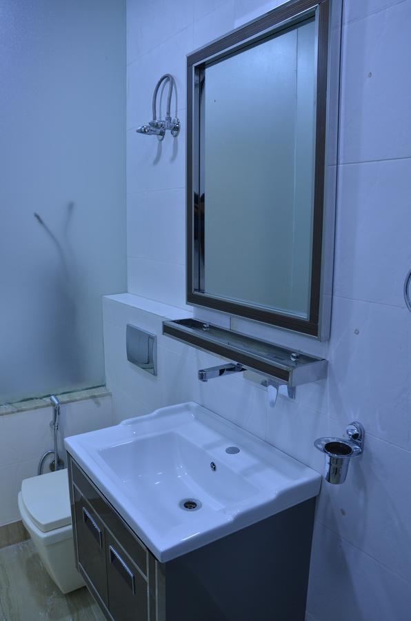 ניו דלהי Hotel Royal International מראה חיצוני תמונה